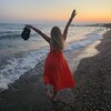 Логотип телеграм канала @nezasidevshayasya — НеЗасидевшаяся👣