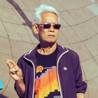 Логотип телеграм канала @normiehomie — people places things