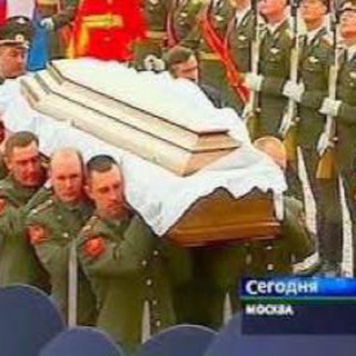 Логотип телеграм канала @ochenzhdem — Вперёд ногами