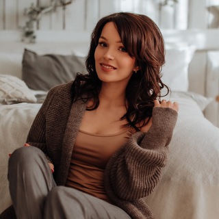 Логотип телеграм канала @oksanafrolenok — .