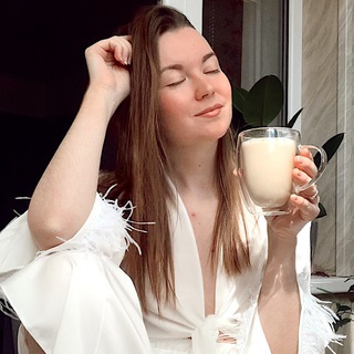 Логотип телеграм канала @olya_chaus — с Чаус за чаем ☕️