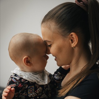 Логотип телеграм канала @osoznanno_mama — Osoznanno_women
