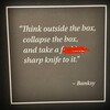 Логотип телеграм -каналу outsidetheboxwithyuli — Outside the box 📦