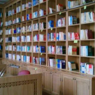 Логотип телеграм канала @pharmacybooks — قناة الصيدلة