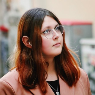 Telegram channel Угрюмочная 🇮🇹 🇷🇺 // Гера Угрюмова ✔ logo