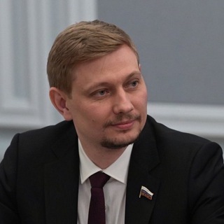 Логотип телеграм канала @plyakin — ПЛЯКИН