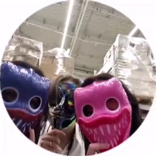 Логотип телеграм канала @pochtibeatles — долой тильт и бутылки