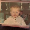 Логотип телеграм канала @pochtivkruge — это точно юля бо.