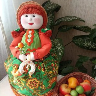 Логотип телеграм канала @podelki_shite — SuvenirKukla Рукоделие Куклы