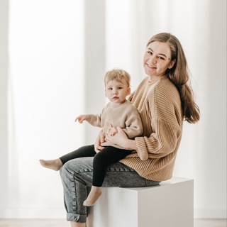 Логотип телеграм канала @podelu_moms — По делу между делом