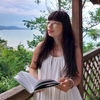 Telegram channel Малина, цветущая из книг | polina_malina_books 🌸 logo