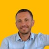 Логотип телеграм канала @posutkalegko — Бизнес на посутке. Наставник. Денис Васенёв