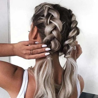 Логотип телеграм канала @pricheski_strizhkie — Модные прически