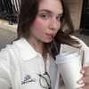 Логотип телеграм канала @priglashayunachai — чаепитие с Дашей