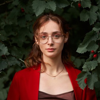 Логотип телеграм канала @prostodumaiu — Александра • копирайтер • маркетолог