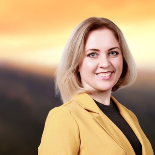 Логотип телеграм канала @psyizvekova — Извекова Ирина. Психолог и Космическая черепаха.