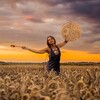 Логотип телеграм канала @ptichka_v_pole — Птичка в Поле