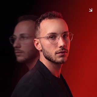 Логотип телеграм канала @public_frontend — Artem K