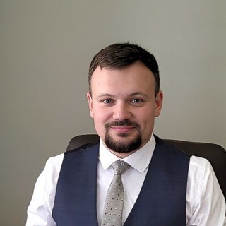 Логотип телеграм -каналу pyzhov_edu — PYZHOV_EDU