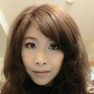 电报频道的标志 qq33168 — 【股市富千金】何珊(何素貞) 唯一官方頻道