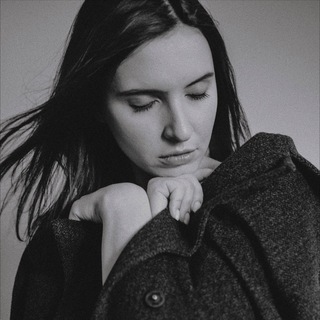 Логотип телеграм канала @radishevskaya_masha — Люби. Твори. Созерцай.
