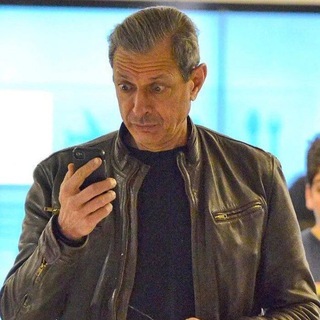 电报频道的标志 randommemeuz — RandomMemeUz