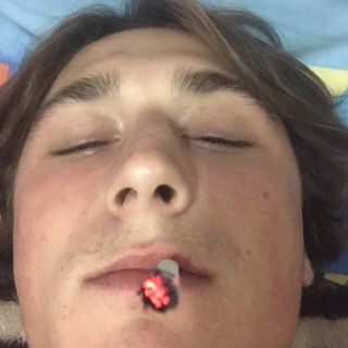 Логотип телеграм канала @rariw0rld — Rari World