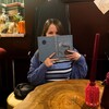 Логотип телеграм канала @read_no_judge — читаю и не осуждаю 📖✨