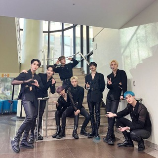 Логотип телеграм канала @realstraykidsstay — stray kids and stay ⁽ˡᵃᵗᵃᵐ⁾ ✨