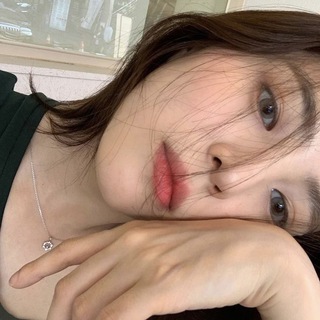 Логотип телеграм канала @redbooks_k — дорамы | что бы мне поделать? ･͛♡̷̷̷･͛