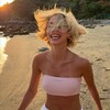 Логотип телеграм канала @reels_by_alexkatanaeva — снимаем reels с alexkatanaeva 🏝️
