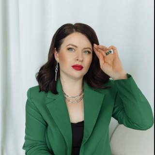 Логотип телеграм канала @rinarewenko — RINAREWENKO✨