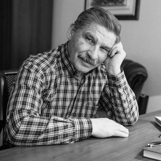 Логотип телеграм канала @robertminnullin — Роберт_Миңнуллин_шагыйрь📝