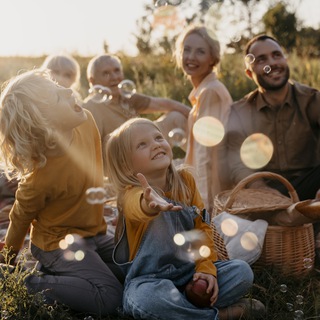 Логотип телеграм канала @roditelstvovradost — Родительство в радость 👨‍👩‍👦 родители и дети , семейная психология , юмор