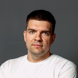 Логотип телеграм канала @rozov_blog — Кирилл Розов. Блог броадкастера