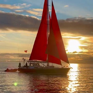 Логотип телеграм канала @rusarc_official — Rusarc ⛵️ Экспедиции в Антарктику и Арктику