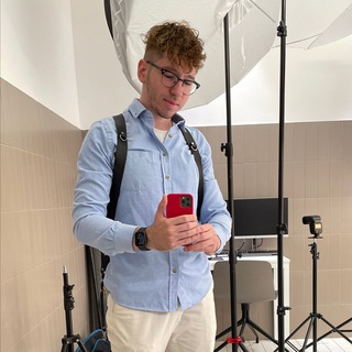 Логотип телеграм канала @savinmark_photo — Репортажный фотограф Марк Савин