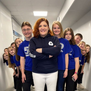 Логотип телеграм канала @schoolvozh — Школьный Вожатый