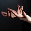 Логотип телеграм канала @sens_touch — Трогательное