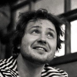Логотип телеграм канала @serezhapoet — Серёжа поёт песни