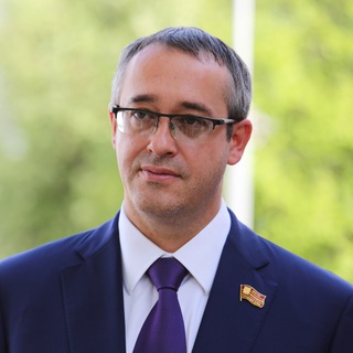 Логотип телеграм канала @shapkamsk — Глазами Шапошникова ✔