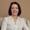 Логотип телеграм канала @sheveleva_pro — Маркетинг в халате | Елена Шевелева
