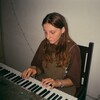Логотип телеграм -каналу shypshynasong — шипшина співає