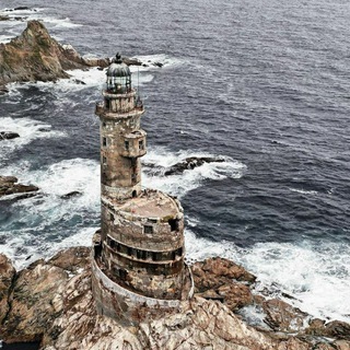 Логотип телеграм канала @sick_traveler — ПУТЕШЕСТВЕННИК