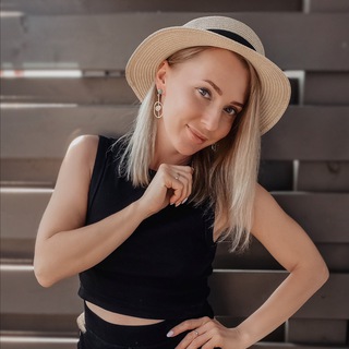 Логотип телеграм канала @singertaya_one — SingerTaYa