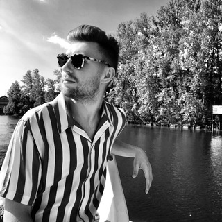 Логотип телеграм канала @sirdenisov — Денис Денисов