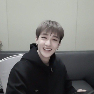 Логотип телеграм канала @skz_bangchan_sofii — ПЕРЕЕЗД! 편안함 = 찬 💗
