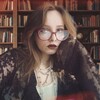 Логотип телеграм канала @smallevilbooks — жизнь смертна)