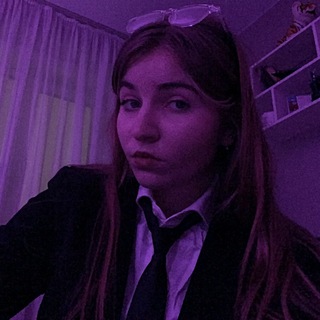 Логотип телеграм канала @smolspun — hezké děvče