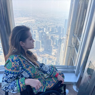 Логотип телеграм канала @smorodnikova_e — Лена и очевидное